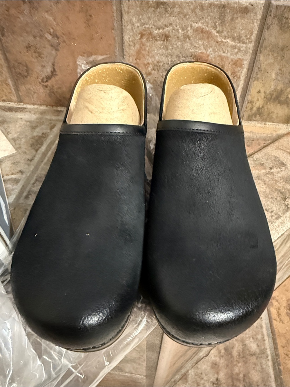 Dansko Breana NWB Women’s Black Leather Slip-On Clogs